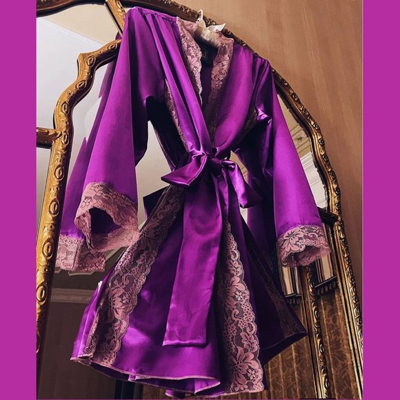 Frederick's of Hollywood Aspen Mae Violet Satin and Pink Lace Robe M - Picture 1 of 3